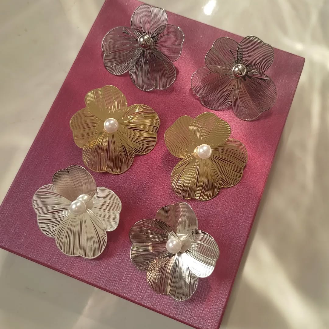 گوشواره طرح گل استیل
